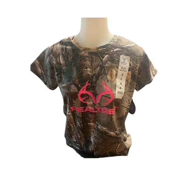 NWT Women’s REALTREE Camo T-Shirt​ - Picture 3 of 3